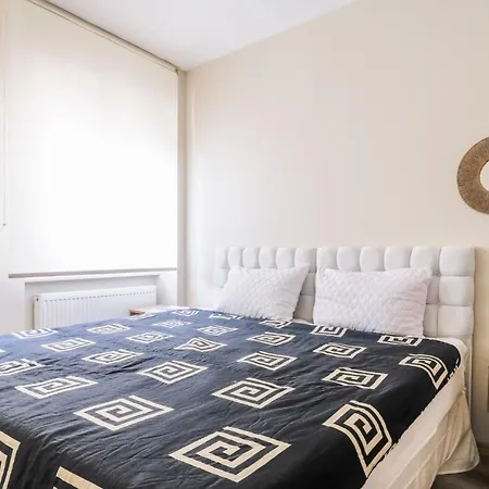 Central Flat 3 Min To Metro And Citys Nisantasi